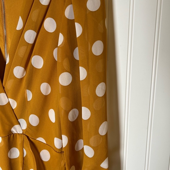 Yellow and White Polka Dot Wrap Style Ruffled Dress Size 8 - Picture 4 of 5